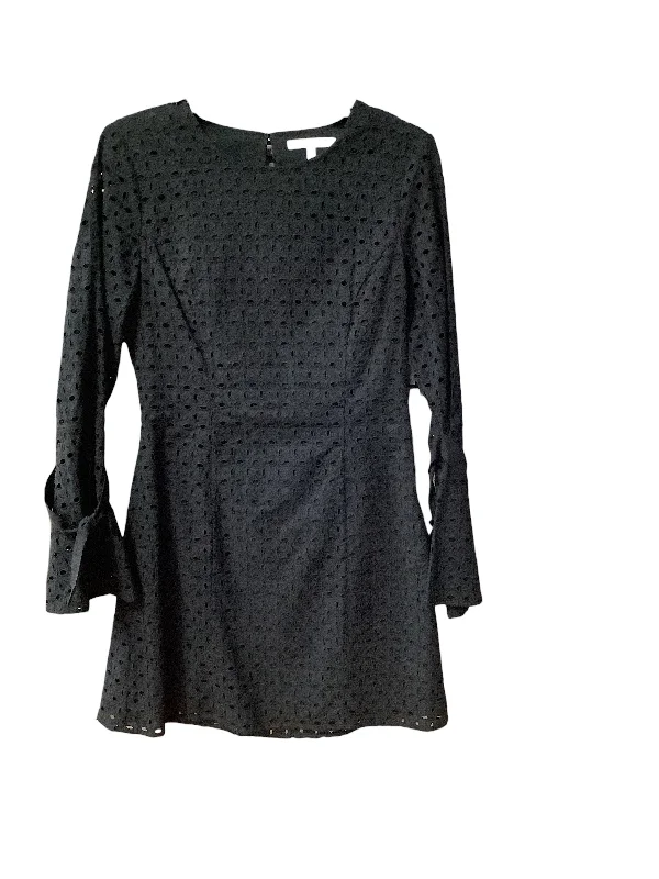 Dress Casual Short By Cma  Size: S