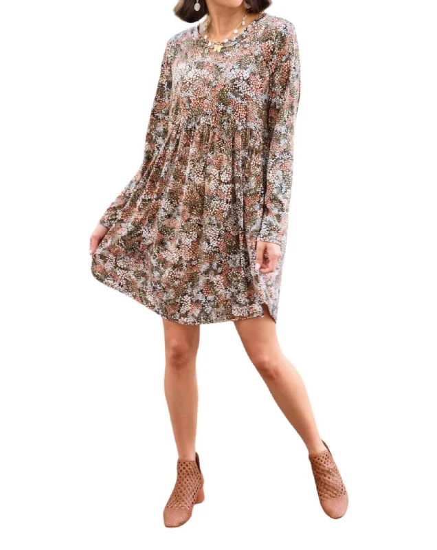 Glimpse Of Joy Dress In Brown