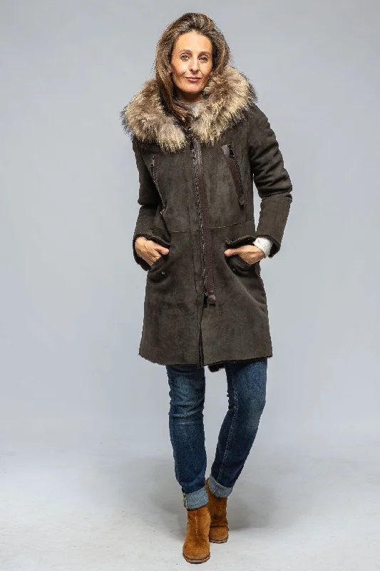 Timber Hooded Shearling Parka Hoodie with Fur Luxurious Winter