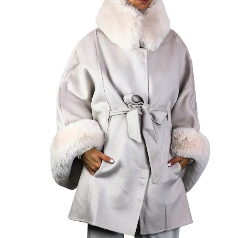 Ivory Hooded Poncho with Plush Faux Fur Trim - 100% Wool Fabrication, One Size Fits All (44x32in) Hoodie with Hem Contrast Bold Stylish