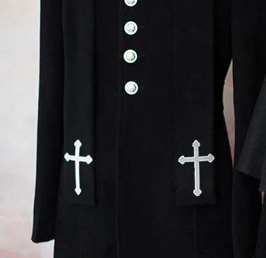 coat＋big cross embroideries scarf (woolen fabric)