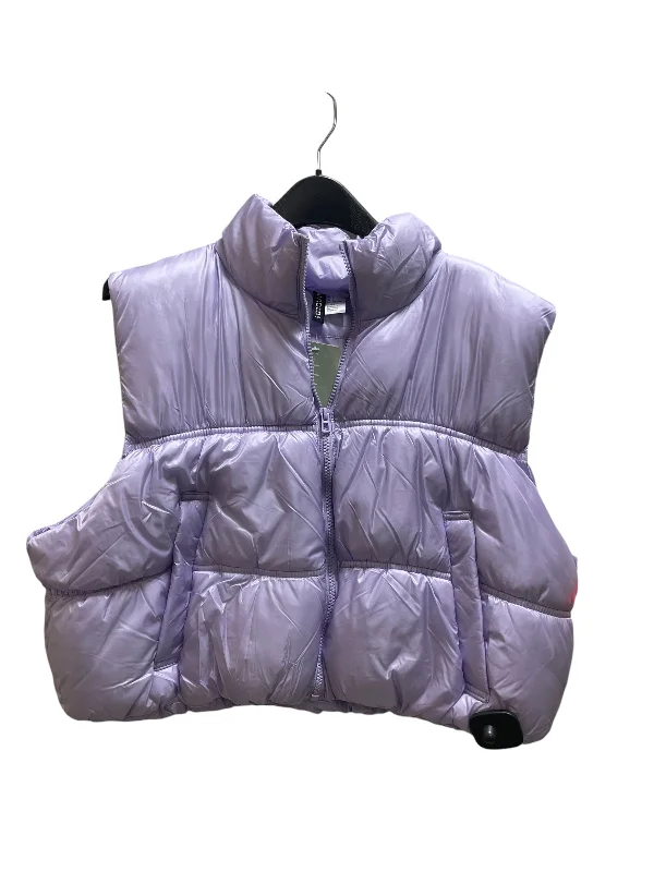 Vest Puffer & Quilted By Divided In Purple, Size: L Slim Fit Vest