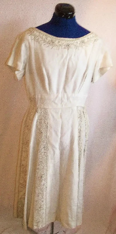 Ivory Oriental silk dress/shawl-exquisite beadwork panels-hand-crafted.Lee Delm Classic Knit Shawl Wrap Ivory Oriental silk dress/shawl-exquisite beadwork panels-hand-crafted.Lee Delm Classic Knit Shawl Wrap