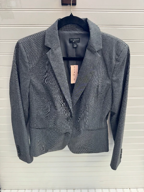 Blazer By Ann Taylor In Grey, Size: 8petite Women's Long Blazer