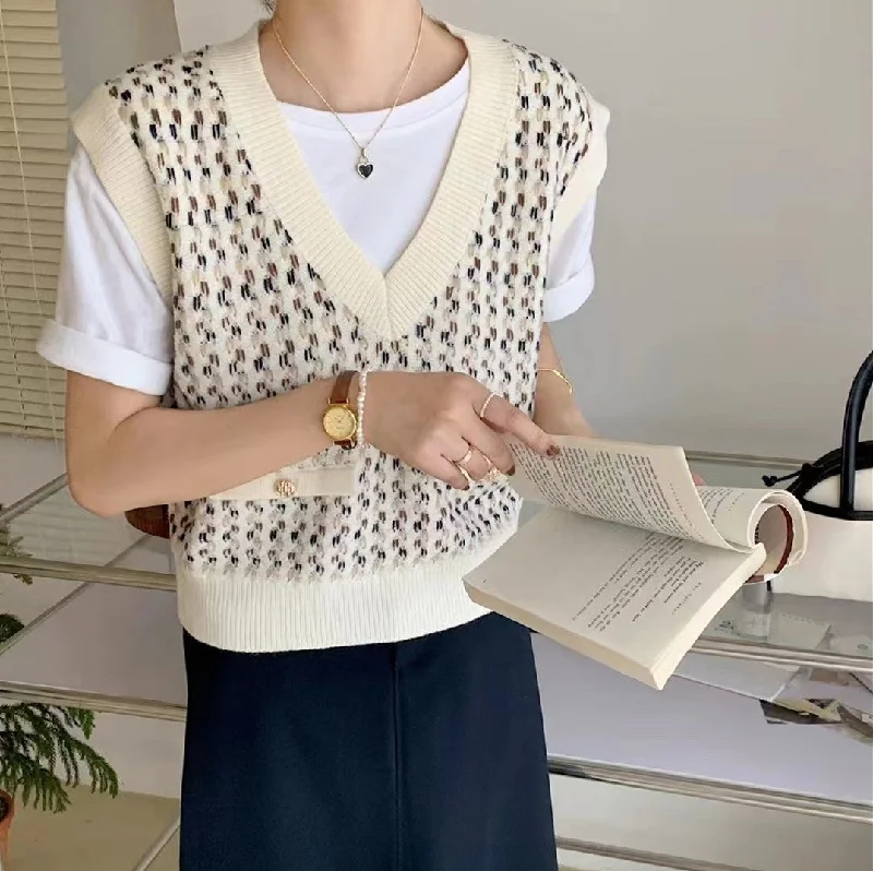 NiDELL Retro Color Matching V-neck Knitted Vest Women's Autumn and Winter . New Fashionable All-Matching Sweater Vest Coat Women's Fashion Plush Faux Fur Vest